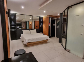 Jamsil Funny Hotel